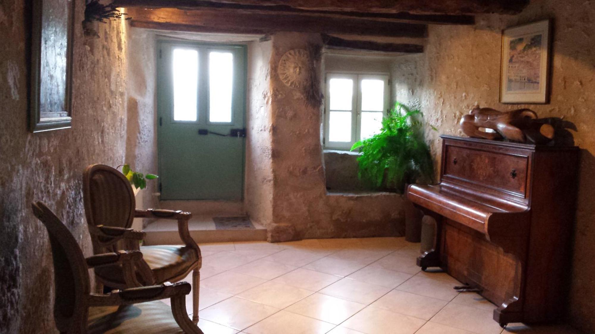 La Maison De Chloe Senouillac Esterno foto